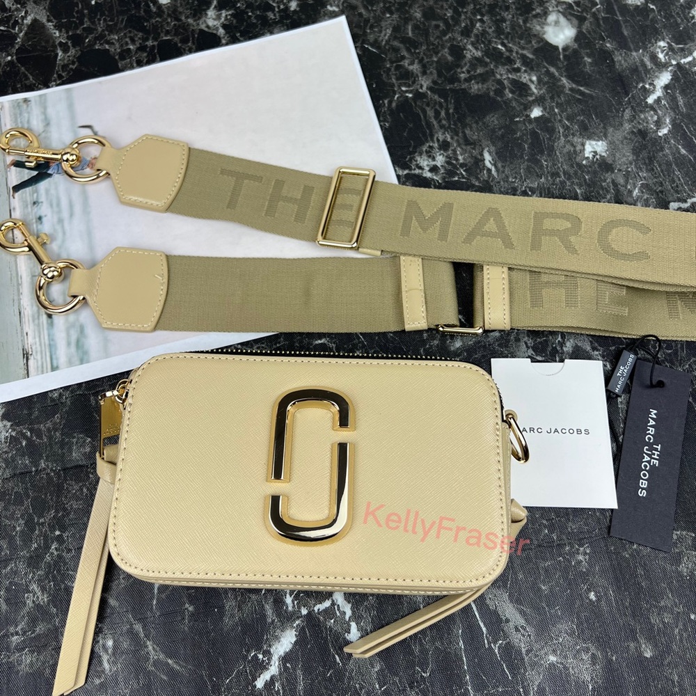 NWOT MARC JACOBS the snapshot shoulder bag